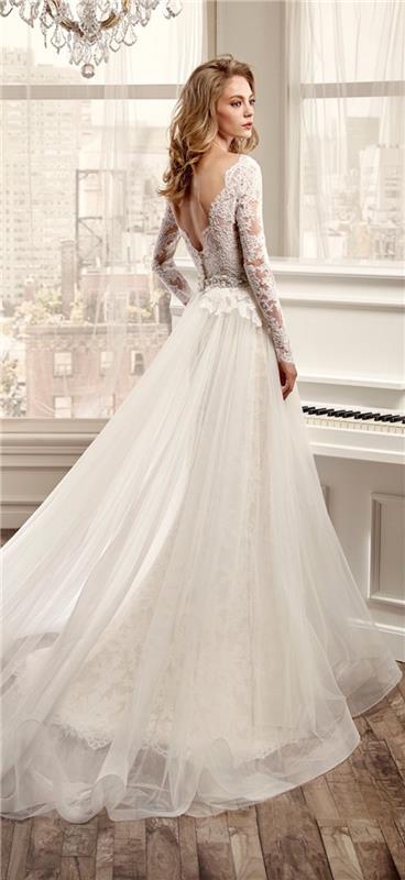 Sposa da Principessa، abito Bianco con pizzo، vestito da sposa con ricami floreali