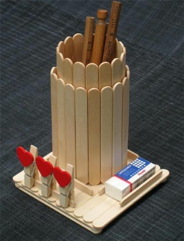 desktop-organizer-model-made-from-penna-burkar-idé-hur-att-göra-en-original-penna-burk-själv